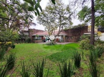 Casa · 1109m² · 5 Recámaras · 10 Estacionamientos · Casa en Venta en Lomas de Chapultepec