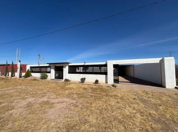 Casa de 7 habitaciones, Chihuahua · Casa de Campo en Nuevo Sacramento