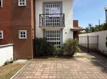Casa · 180m² · 2 Recámaras · 2 Estacionamientos · Casa - Villas del Campo