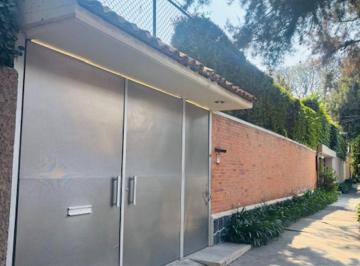 Casa de 4 habitaciones, Miguel Hidalgo · Casa en Venta Lomas de Chapultepec