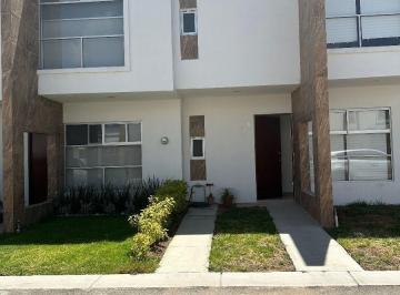 Casa de 3 habitaciones, San Pedro Tlaquepaque · Bonita Casa en Villaterra
