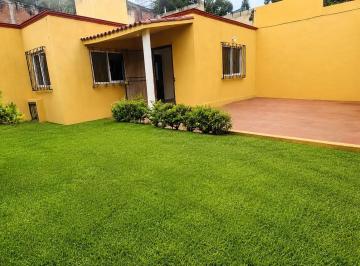 Casa de 3 habitaciones, Cuernavaca · Casa en Venta con 262 m² de Terreno y 3 Habitaciones en Tlaltenango