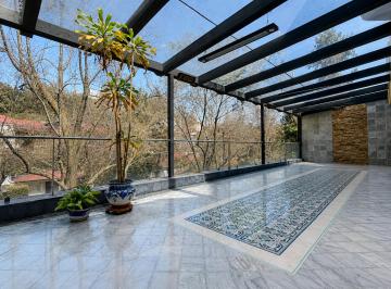 Casa de 3 habitaciones, Miguel Hidalgo · Casa en Bosques de Las Lomas | 562 m² Construcción | Jardín, Terraza y 4 Estacionamientos
