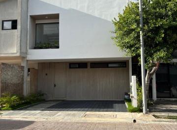 Casa de 3 habitaciones, Benito Juárez · Casa Semiamueblada en Arbolada Cancun