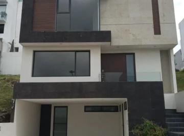 Casa · 160m² · 3 Recámaras · 2 Estacionamientos · Casa en Venta en Residencial Lago Esmeralda Atizapán de Zaragoza, Estado de México
