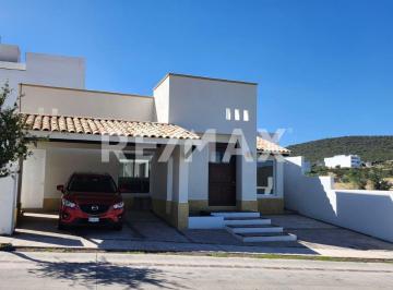 Casa en condominio · 210m² · 3 Recámaras · 3 Estacionamientos · Casa en Venta de 1 Planta en El Mayorazgo Marques, Queretaro - (4)