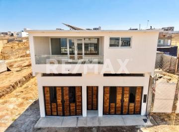 Casa · 301m² · 4 Recámaras · 2 Estacionamientos · Casa en Venta con Terraza y Vista Panorámica a Las Islas Coronado - (4)