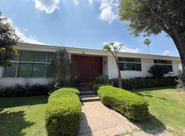 Casa en condominio de 4 habitaciones, Zapopan · Amplia Casa en Venta en Rancho Contento, Zapopan
