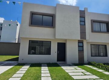 Casa en condominio de 3 habitaciones, Toluca · Casa Nueva en Venta en Toluca a 10 Minutos de Galerias Toluca