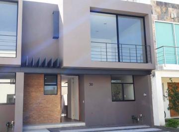 Casa de 3 habitaciones, Zapopan · Valle Imperial Casa en Coto Alamo, 3 Recamaras, 3 Baños, Estudio en Pb