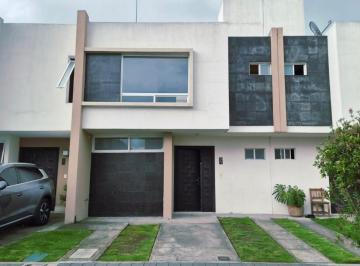Foto 1 · Casa en Venta Paseo Arboleda, Cerca del Aeropuerto del Toluca
