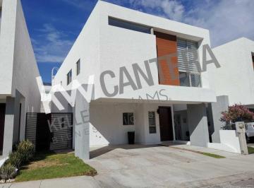 N/A · Casa a La Venta en Zona Valle Escondido Donde Puedes Vivir Tranquilo