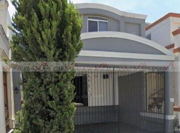 Casa · 172m² · 3 Recámaras · 2 Estacionamientos · Casa en Venta en Cerradas de Cumbres