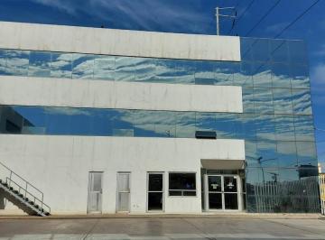 Casa · 750m² · 17 Estacionamientos · Edificio con Oficinas en Renta en Mitras, Monterrey
