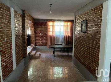 Casa · 230m² · 5 Recámaras · 5 Estacionamientos · Hermosa Casa en Venta de 5 Habitaciones en Venta en Morelos, Tlalnepantla
