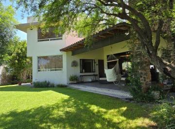 Casa de 4 habitaciones, Querétaro · Residencia en Renta | El Campanario Residencial | $130,000 | Hab Principal en Pb | Vista Green Hoyo