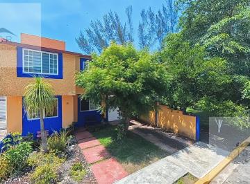Casa · 80m² · 2 Recámaras · 2 Estacionamientos · Casa en Playa de Vacas