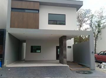 Casa · 257m² · 3 Recámaras · 2 Estacionamientos · Casa Brisas del Vergel Carretera Nacional Monterrey Venta