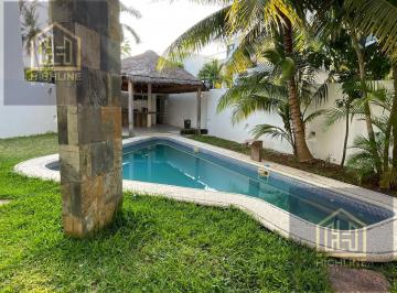 Casa · 580m² · 5 Recámaras · 4 Estacionamientos · Gran Oportunidad en Villa Magna | 5 Rec + Cine + Alberca | Precio Especial