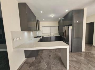 Casa · 284m² · 3 Recámaras · 3 Estacionamientos · Casa Dominio Cumbres Porto Milán Garcia Venta