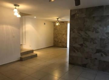 Casa · 175m² · 3 Recámaras · 2 Estacionamientos · Casa Cumbres San Agustin 2 Sector Monterrey Renta