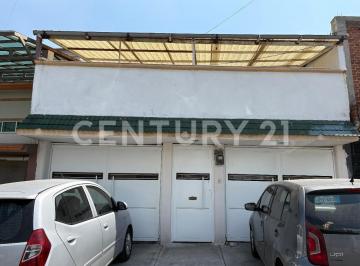 Casa · 202m² · 3 Recámaras · 2 Estacionamientos · Casa en Venta en Colonia Atlanta, Cuautitlán Izcalli, Estado de México.