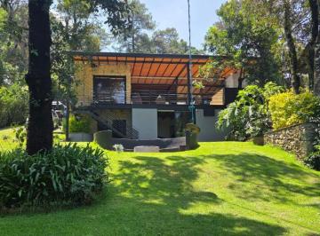Casa de 3 habitaciones, Valle de Bravo · Moderna Casa en Venta con Gran Tranquilidad.