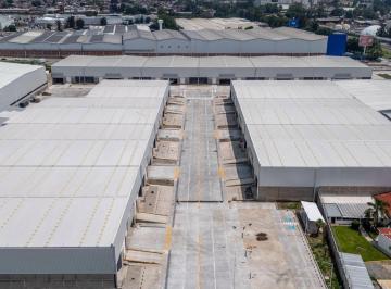 Bodega comercial · 9600m² · 10 Estacionamientos · Bodegas Aaa en Renta en Las Juntas