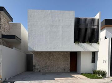 Casa de 4 habitaciones, Saltillo · Casa en Venta en Monte Sabino Residencial