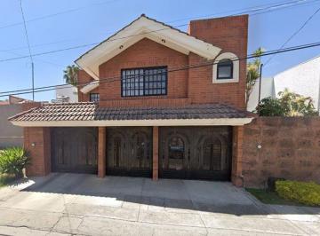 Casa de 5 habitaciones, León · Kp - Casa en Venta Ubicada en Leon, Guanajuato