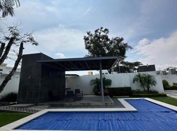 Casa · 135m² · 4 Recámaras · 2 Estacionamientos · Casa Dentro de Privada en Jiutepec, Centro
