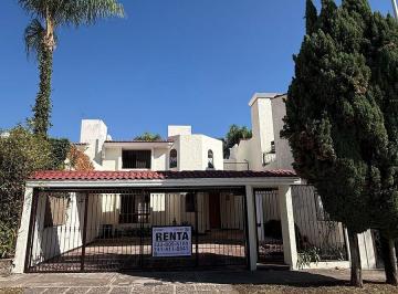 11b77566778f9c2090b6fd5cb8254e6b953a0b1d8a0d354db5ec6648e293a253 · Casa Bugambilias en Renta