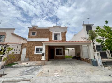 Casa de 3 habitaciones, Ramos Arizpe · Casa Amueblada en Renta - Lomas del Valle