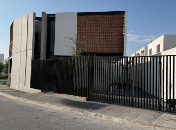 Casa de 4 habitaciones, Saltillo · Casa en Venta en Monte Sabino Residencial