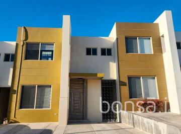 Casa de 3 habitaciones, Ensenada · Casa Amueblada en Privada - Renta Zona Norte