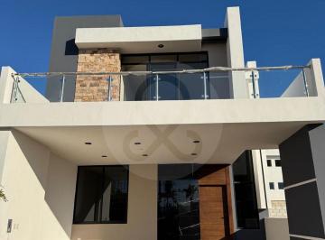 WhatsApp Image 2025-09-11 at 3.27.34 PM (10).jpeg · Casa en Venta en Fraccionamiento Real del Valle