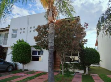 Casa · 3 Recámaras · 2 Estacionamientos · Casa en Fraccionamiento Galindas Residencial