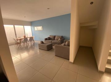 Casa · 160m² · 3 Recámaras · 2 Estacionamientos · Casa Amueblada en Renta La Cantera