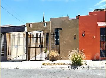 Casa de 2 habitaciones, Corregidora · Casa en Venta con 90 m² de Terreno y 2 Recámaras en Misión Candiles