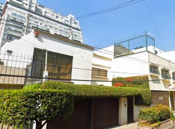 Casa de 6 habitaciones, Benito Juárez · Casa en Venta 336 m² en Benito Juarez