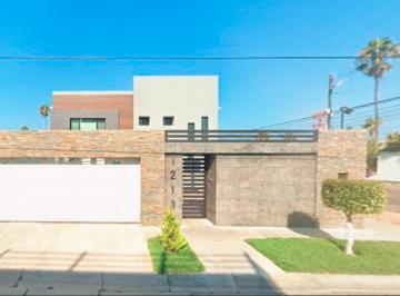 Casa de 4 habitaciones, Tijuana · Casa en Venta en Calle del Cantil 1213, Playas de Tijuana.