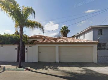 Casa de 6 habitaciones, Tijuana · Inmueble en Venta Ubicado en Tijuana, Baja California