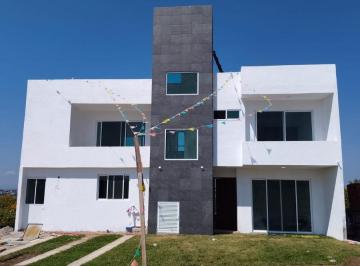 Casa · 185m² · 3 Recámaras · 2 Estacionamientos · Casa Nueva en Preventa en Tequesquitengo, Morelos