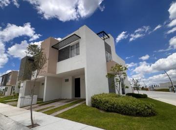 Casa · 99m² · 2 Recámaras · 2 Estacionamientos · Casa en Fraccionamiento Rancho Santa Mónica