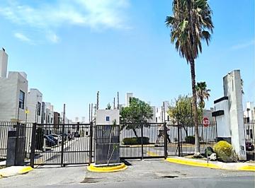 Casa de 2 habitaciones, El Marqués · Casa con Dos Niveles y con 75 m² de Terreno y 2 Habitaciones en Venta en Rincones El Marqués