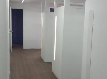 Oficina · 90m² · 1 Estacionamiento · Oficina en Venta