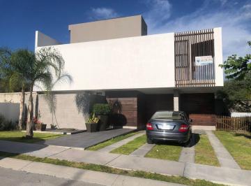 Casa de 3 habitaciones, Huimilpan · Casa en Venta en El Encino Residencial & Golf