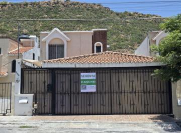 Casa de 3 habitaciones, Saltillo · Casa en Renta en Jardines Coloniales