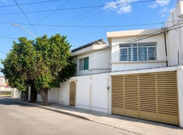 1 · Oficina/casa Venta Mitras Centro