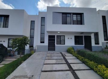 59608e9c3300c18f67bbefe5f3cc9b567841859490ce60962bd4daa44aaaf654 · Casa en Renta Paseos de San Miguel Querétaro